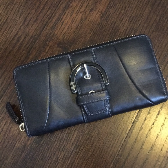 Coach Wallet - Picture 1 of 5